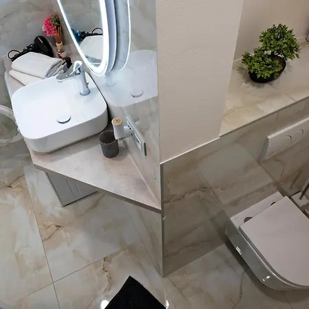 Stylish Place Near President Palace アパート